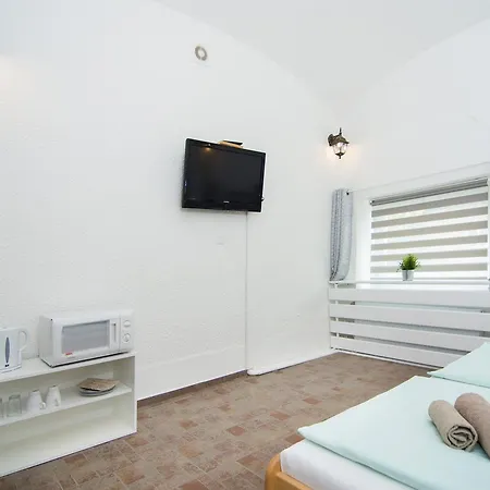 Anareta Πανσιόν 3*